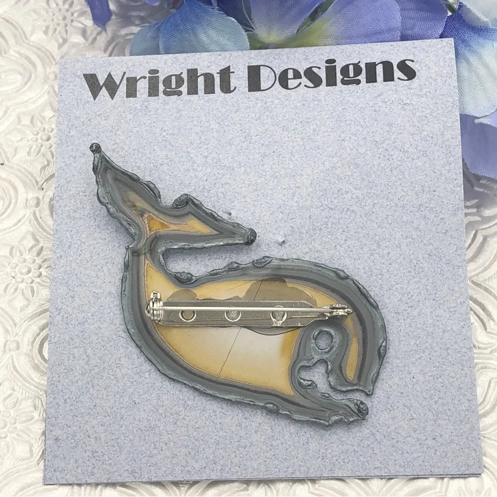 🌼 Whale Metal Art Artesian Pin Brooch